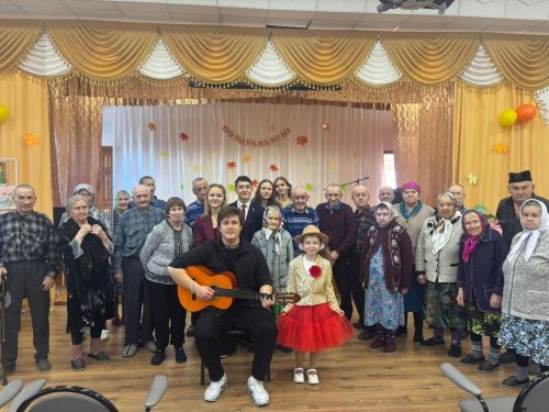 Концерт «С теплом в сердце» согрел жителей интерната