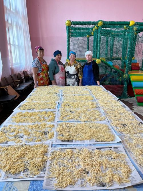 Жительницы села Курманаево поддержали участников СВО теплом и заботой