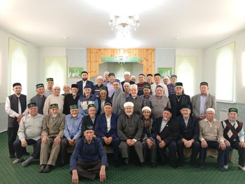 Чекан-бабай посвятил монету юбилею мечети