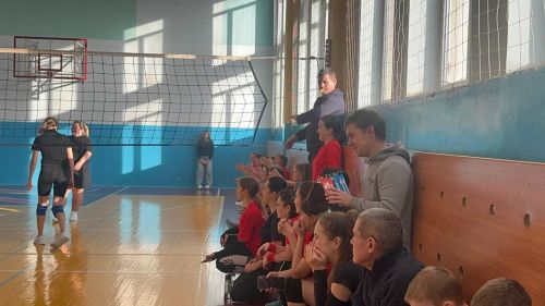 Матери Нурлатского района разыграли волейбольный Кубок в честь Дня матери и 80-летия Победы