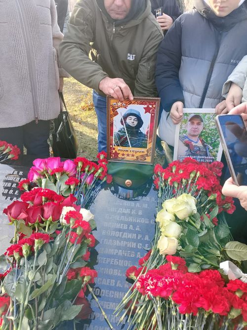Имя героя СВО Айрата Бисенова увековечили в «Парке Памяти» в Рощинском