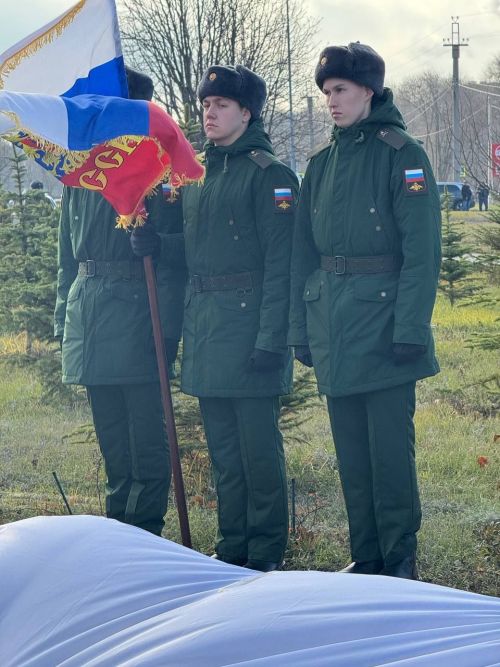 Имя героя СВО Айрата Бисенова увековечили в «Парке Памяти» в Рощинском