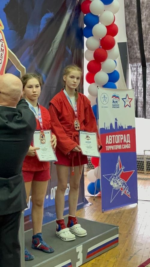 Нурлатские самбисты завоевали пять наград на межрегиональных соревнованиях