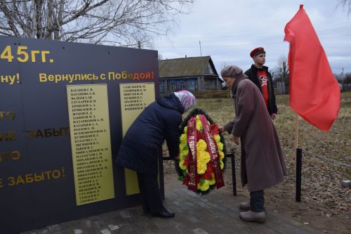 «Никто не забыт, ничто не забыто»: в Бутаихе открыли памятную стелу воинам-землякам