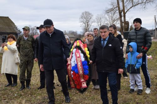 «Никто не забыт, ничто не забыто»: в Бутаихе открыли памятную стелу воинам-землякам