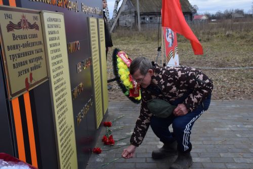 «Никто не забыт, ничто не забыто»: в Бутаихе открыли памятную стелу воинам-землякам
