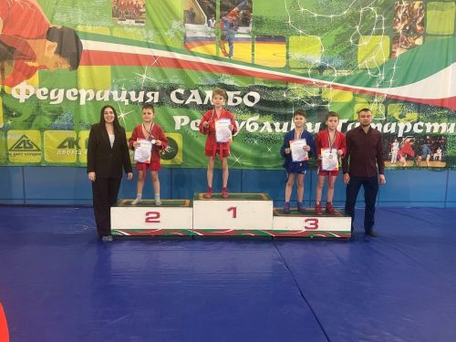 В Нурлате состоялось первенство района по самбо среди юных спортсменов