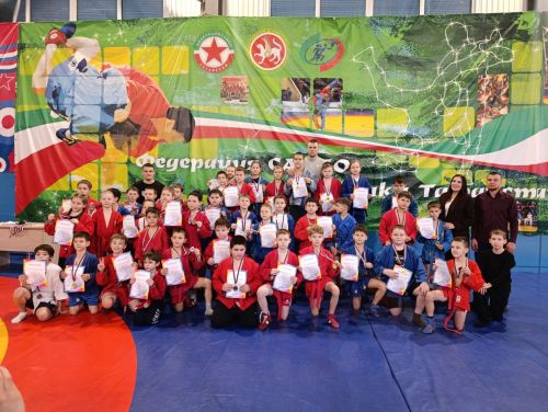 В Нурлате состоялось первенство района по самбо среди юных спортсменов