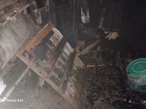 В Нурлате спасли от огня соседние дома при пожаре в бане