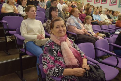 В Нурлате прошел праздничный концерт «Единой семьей», посвященный Дню народного единства