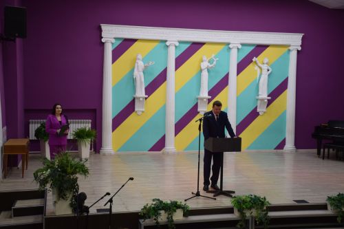 В Нурлате прошел праздничный концерт «Единой семьей», посвященный Дню народного единства