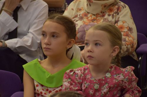 В Нурлате прошел праздничный концерт «Единой семьей», посвященный Дню народного единства