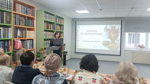 Душевное «Чаепитие по-литературному» прошло в центральной библиотеке Нурлата