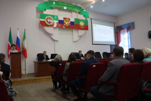 В Нурлате состоялась очередная сессия советов города и района