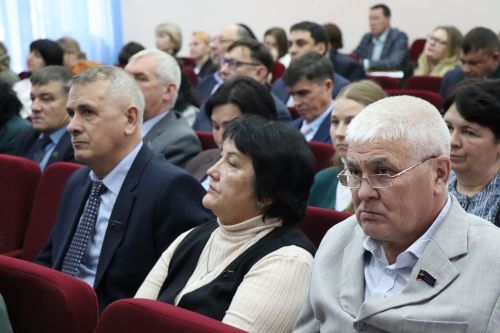 В Нурлате состоялась очередная сессия советов города и района