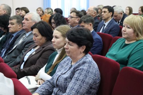 В Нурлате состоялась очередная сессия советов города и района