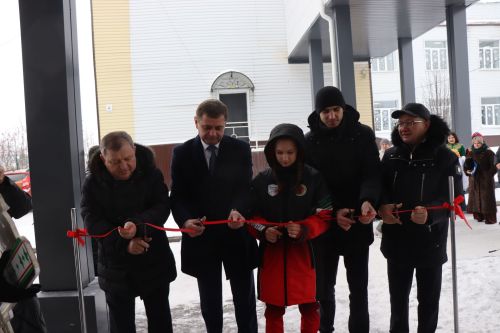 В Нурлате торжественно открыли спортзал городской школы №8 (+фоторепортаж)