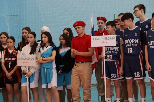 В Нурлате стартовал дивизионный этап чемпионата Школьной баскетбольной лиги «КЭС-БАСКЕТ»