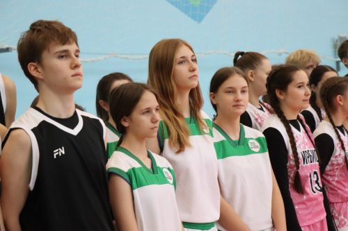 В Нурлате стартовал дивизионный этап чемпионата Школьной баскетбольной лиги «КЭС-БАСКЕТ»