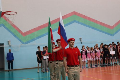 В Нурлате стартовал дивизионный этап чемпионата Школьной баскетбольной лиги «КЭС-БАСКЕТ»