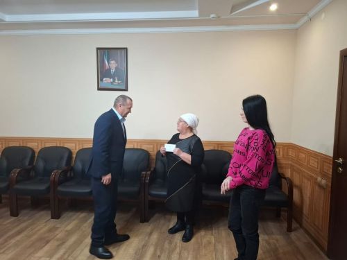 Руководитель исполнительного комитета района поддержал благотворительную акцию «Районную газету – на родном языке»