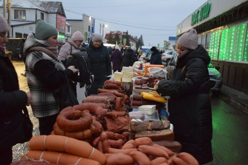 В Нурлате проходит сезонная сельскохозяйственная ярмарка, приуроченная к декаде инвалидов