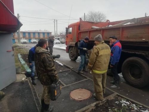 В Нурлате спасатели помогли пострадавшей после пожара семье