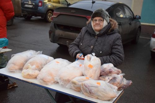 В Нурлате проходит сезонная сельскохозяйственная ярмарка, приуроченная к декаде инвалидов