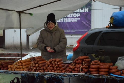 В Нурлате проходит сезонная сельскохозяйственная ярмарка, приуроченная к декаде инвалидов