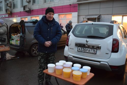В Нурлате проходит сезонная сельскохозяйственная ярмарка, приуроченная к декаде инвалидов
