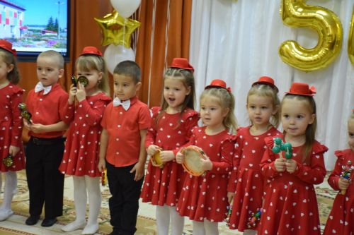 Полвека в лучах «Солнышка»: детский сад Нурлата отметил золотой юбилей