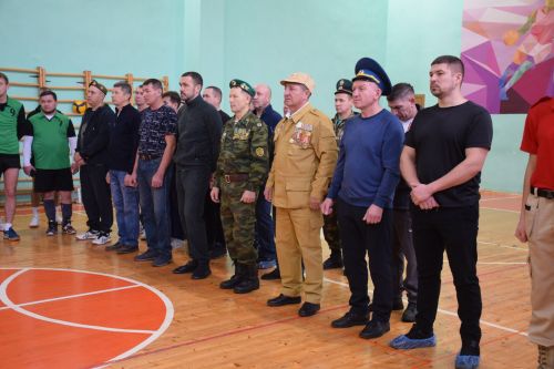 Турнир мужества и памяти в Нурлате: сильнейшие команды собрались в честь предстоящего Дня Героев Отечества