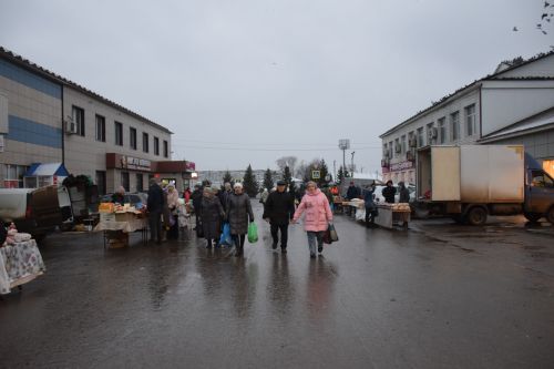 В Нурлате проходит сезонная сельскохозяйственная ярмарка, приуроченная к декаде инвалидов
