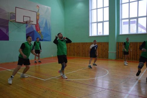 Турнир мужества и памяти в Нурлате: сильнейшие команды собрались в честь предстоящего Дня Героев Отечества