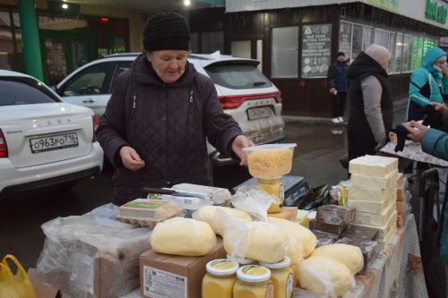 В Нурлате проходит сезонная сельскохозяйственная ярмарка, приуроченная к декаде инвалидов