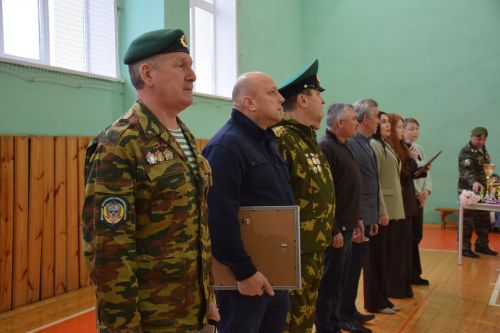 Турнир мужества и памяти в Нурлате: сильнейшие команды собрались в честь предстоящего Дня Героев Отечества