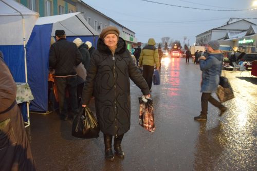 В Нурлате проходит сезонная сельскохозяйственная ярмарка, приуроченная к декаде инвалидов