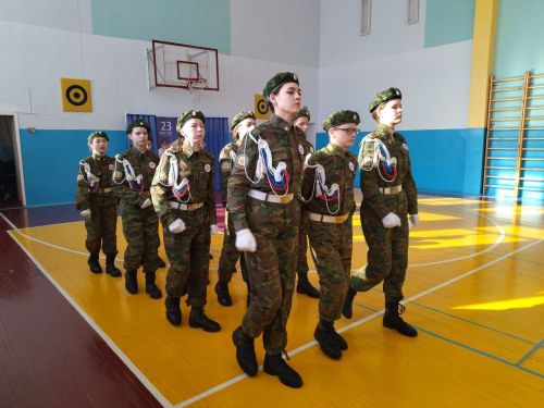 Муниципальный этап смотра строя и песни среди школьников прошел на базе Нурлатской гимназии