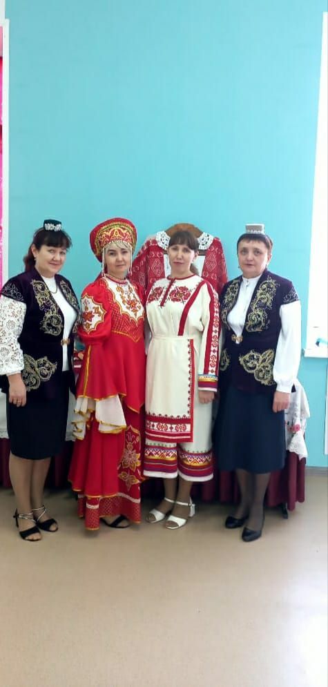 В школе №8 города Нурлат провели мероприятие к Международному дню родного языка
