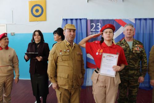 Муниципальный этап смотра строя и песни среди школьников прошел на базе Нурлатской гимназии