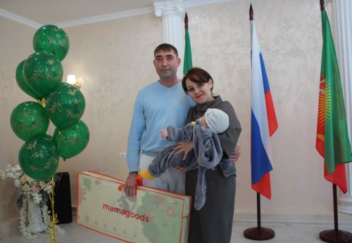 В Нурлате прошла акция «Подарок новорожденному»