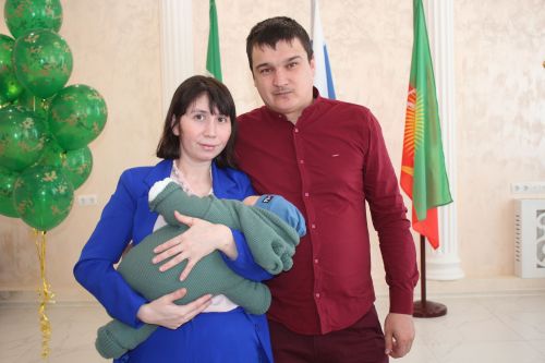 В Нурлате прошла акция «Подарок новорожденному»