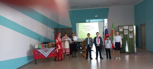 В школе №8 города Нурлат провели мероприятие к Международному дню родного языка