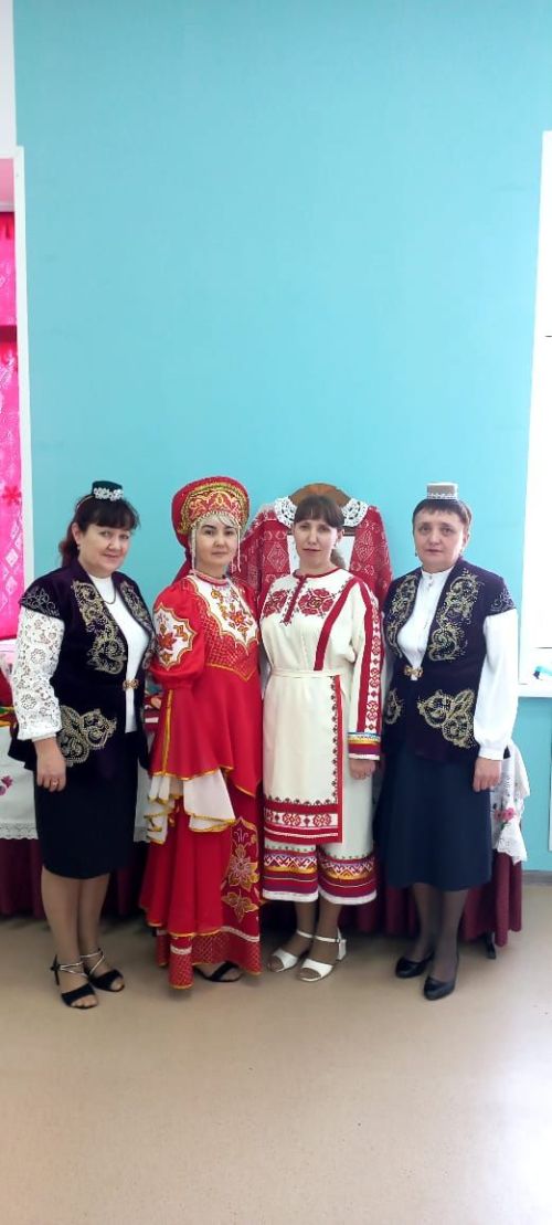 В школе №8 города Нурлат провели мероприятие к Международному дню родного языка