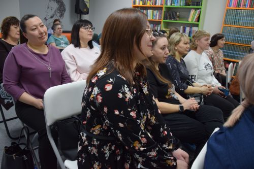 В межпоселенческой центральной библиотеке города Нурлат состоялась презентация новой книги Альфии Тухватуллиной