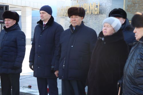 Нурлатцы почтили память легендарного руководителя Габбаса Гиматдинова