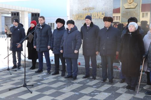 Нурлатцы почтили память легендарного руководителя Габбаса Гиматдинова