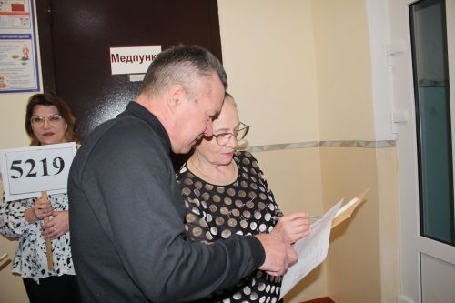 Родители Нурлата испытали на себе, что такое ЕГЭ по математике базового уровня
