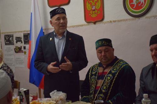 Минталип Минеханов провел традиционный коллективный ифтар для жителей родного села