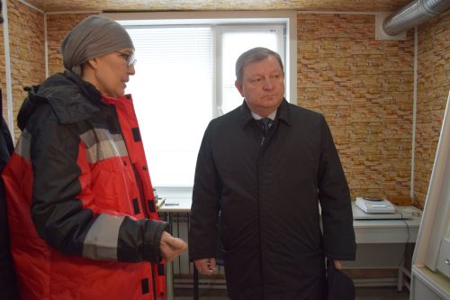 Глава Нурлатского района Дамир Ишкинеев посетил новый завод по производству подсолнечного масла
